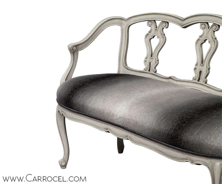 Mid-20th Century Classic Vintage Louis XVI Style Settee Bench