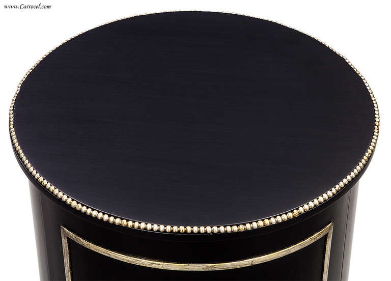 American Antique Black Lacquer Round End Table with Silver Leaf Accenting