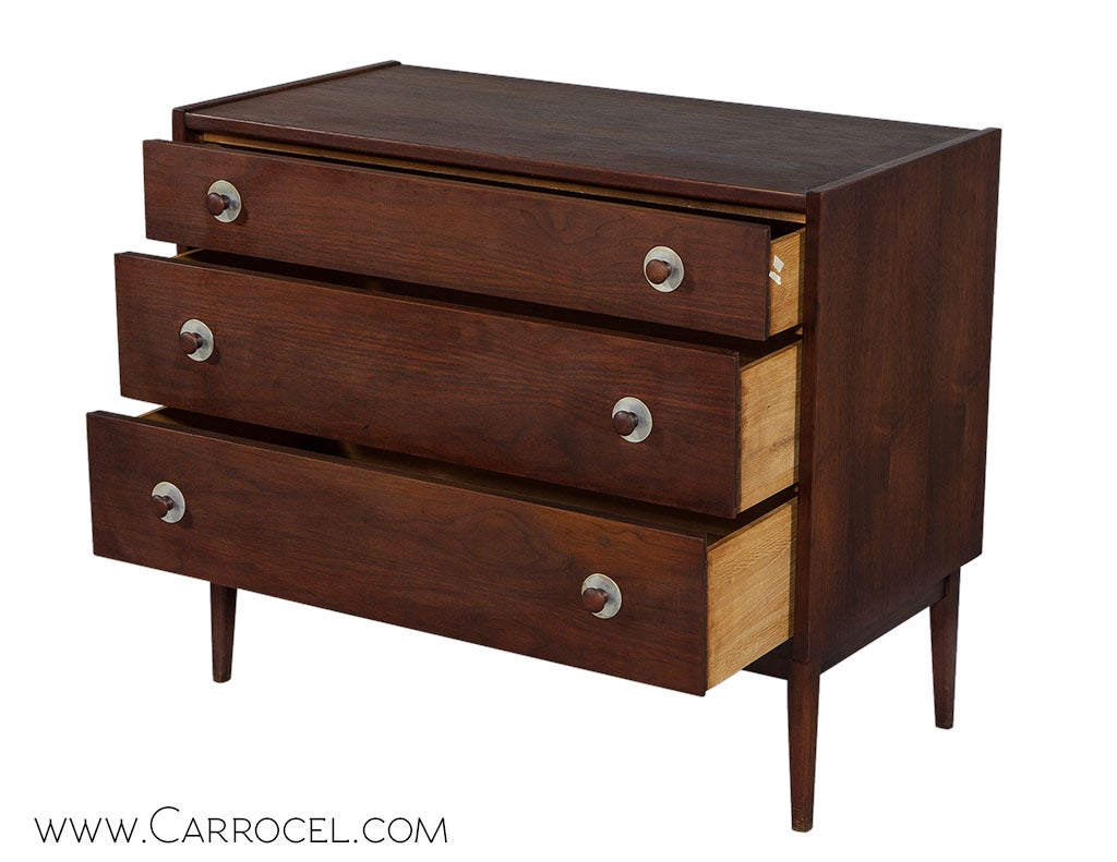20th Century Mid-Century Modern Chest of Drawers