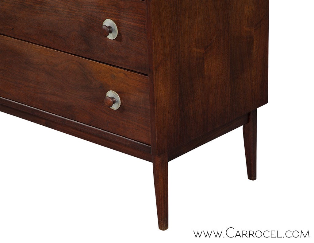 Mid-Century Modern Chest of Drawers 2