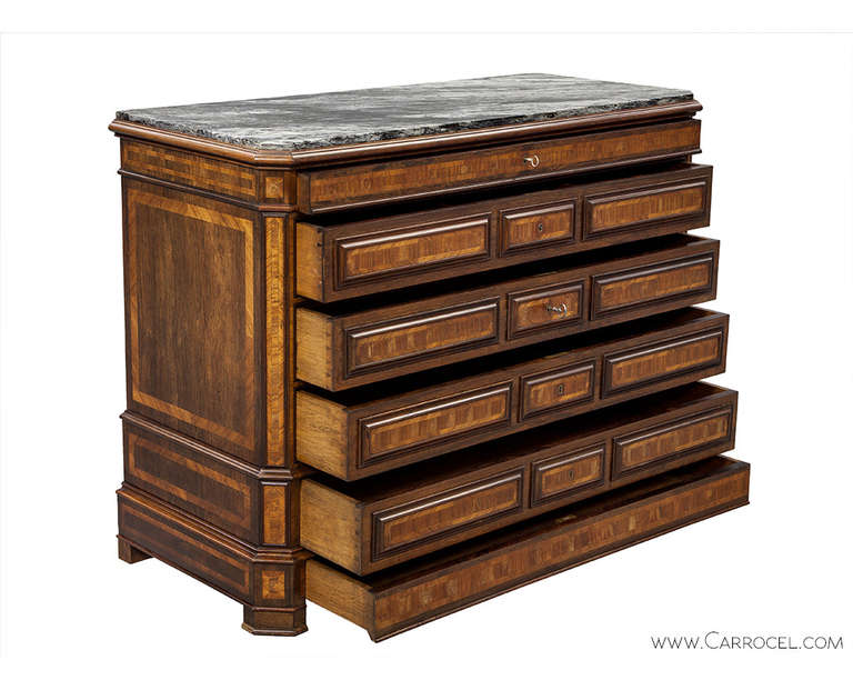 18th Century Italian Marble Top Rosewood and Satinwood Commode In Excellent Condition In North York, ON