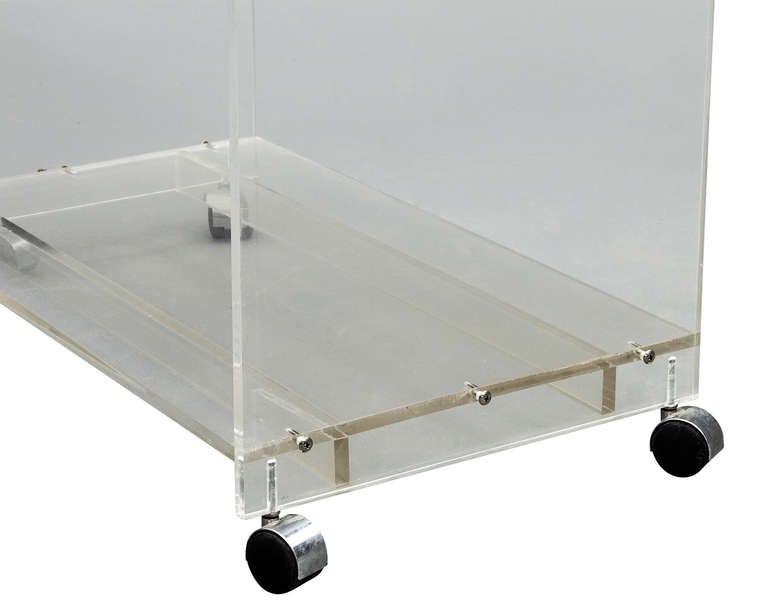 Pair of 20th Century Vintage Lucite Tea Bar Trolley Carts In Good Condition In North York, ON