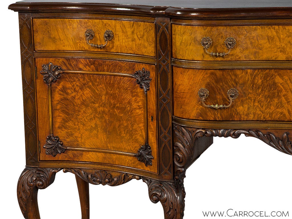 Chippendale Sideboard with Ball and Claw Foot In Good Condition In North York, ON