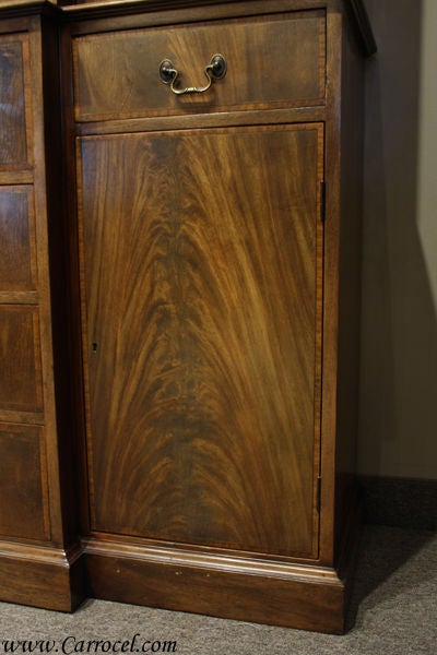Antique Flamed Mahogany China Cabinet Hutch Credenza In Excellent Condition In North York, ON