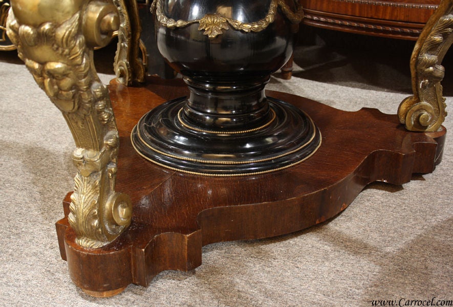 Louis XV Round Marble Top Hall Table with Brass Accents 2
