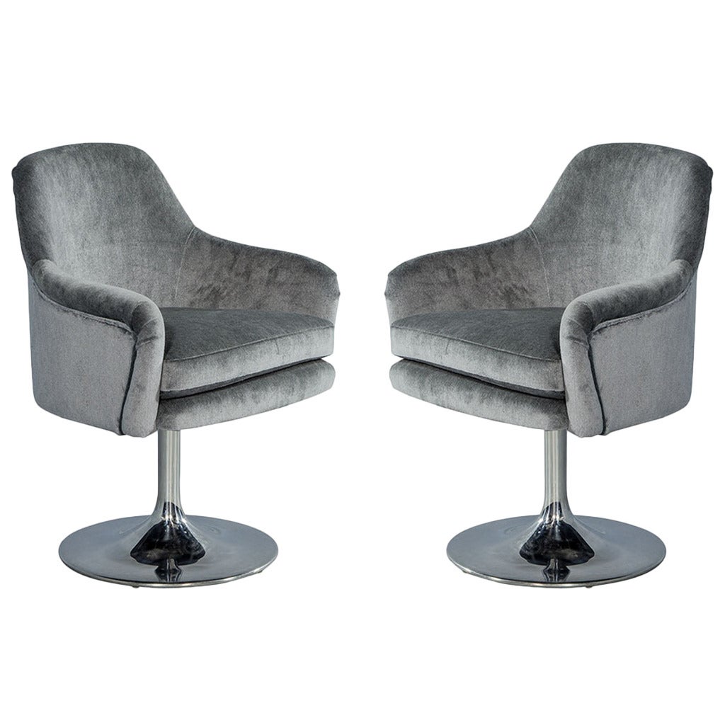 Pair of Midcentury Swivel Chairs in Grey Mohair Velvet