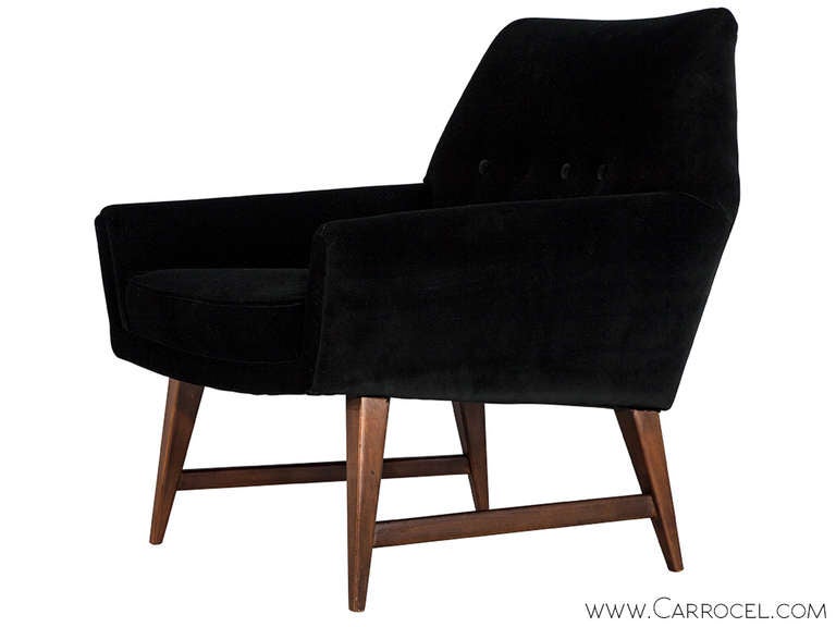 Pair of Mid-Century Modern Lounge Chairs in Black Velvet by Raphael 1