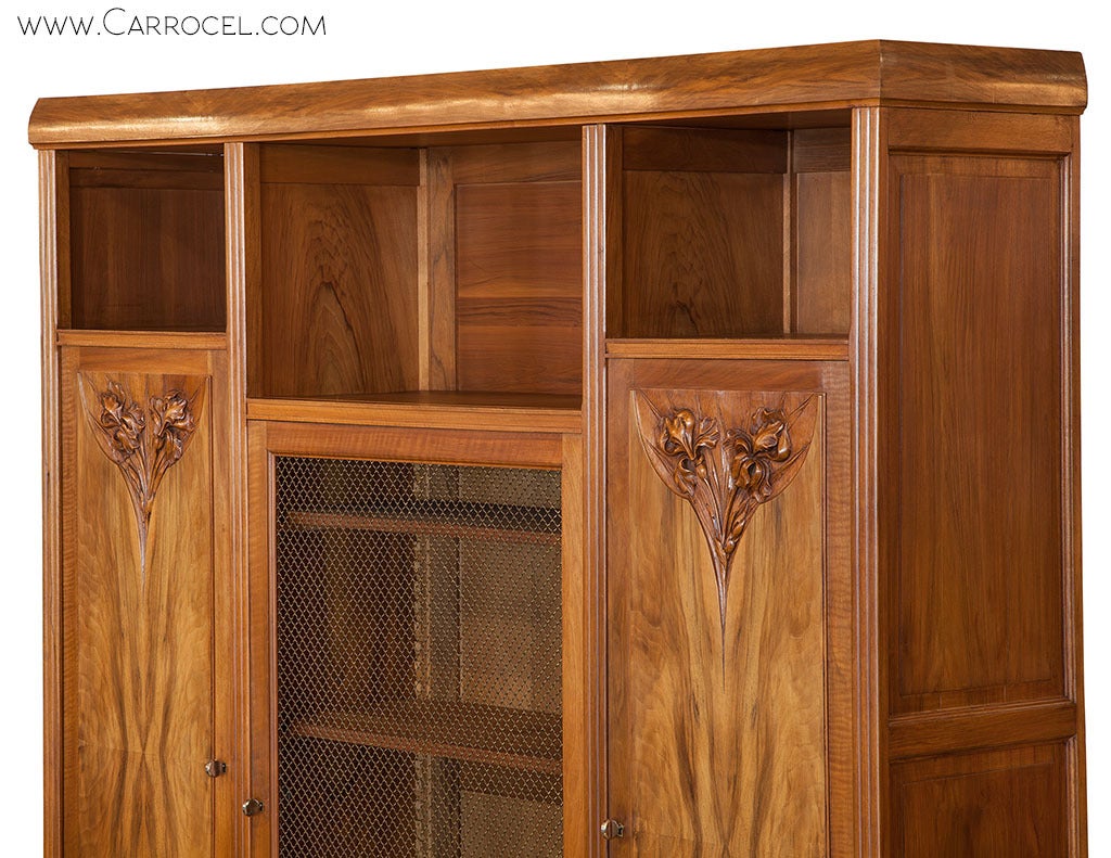 French Art Nouveau Wardrobe In Excellent Condition In North York, ON