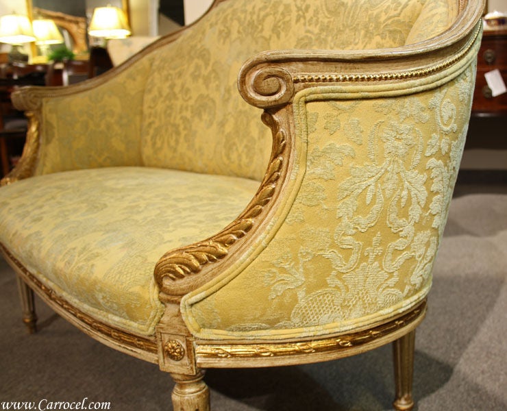 This settee is stunning! Finished in an antiqued white glazed finish with character brush strokes, it features hand-painted gold accenting and carefully carved beaded banding. Its unique contours are designed for maximum comfort and hug you back for