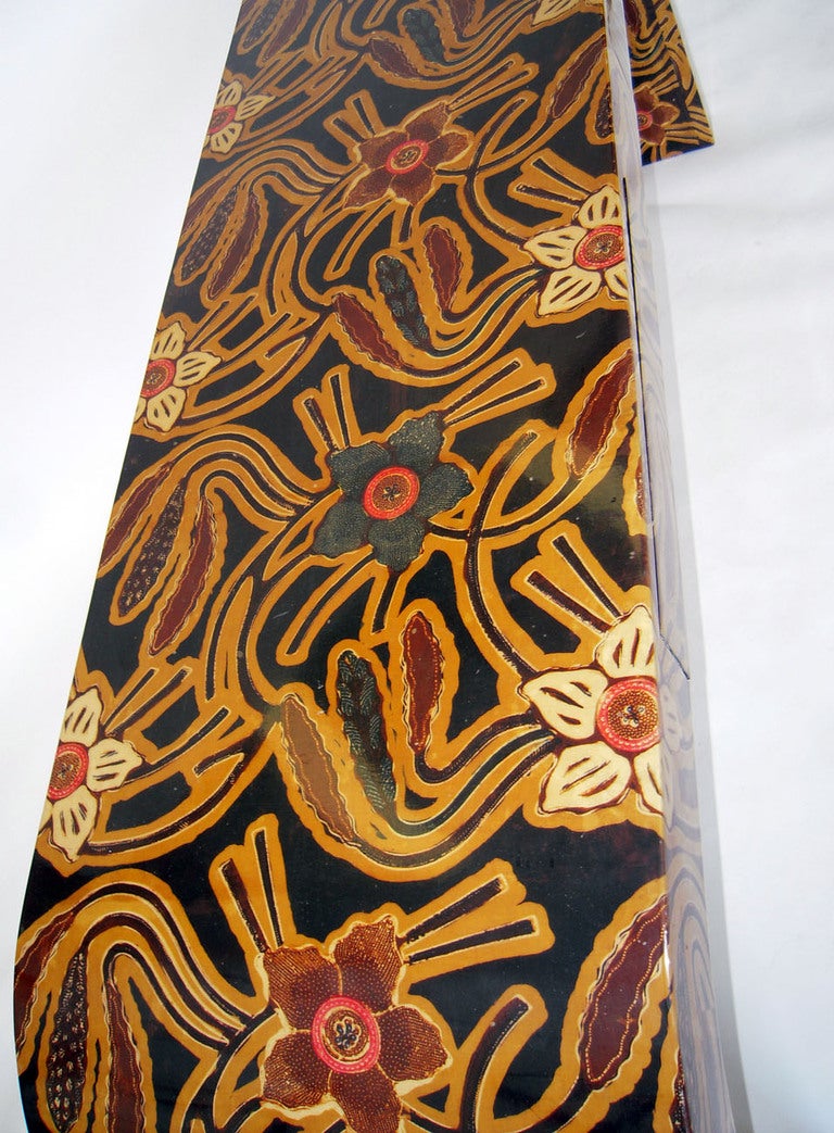 Long Console Table in Lacquered Batik Attributed to Karl Springer In Good Condition In Fort Lauderdale, FL