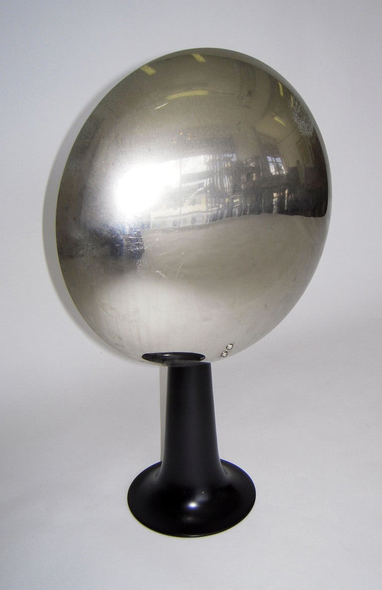 19th C. Parabolic Magnifier Medical Lamp Device In Good Condition In Ft Lauderdale, FL