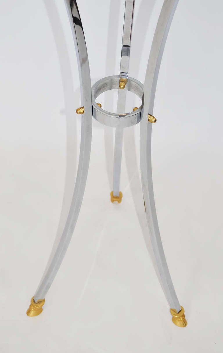Sockel aus Chromglas und Messing von Maison Jansen aus der Mitte des Jahrhunderts (Moderne der Mitte des Jahrhunderts) im Angebot