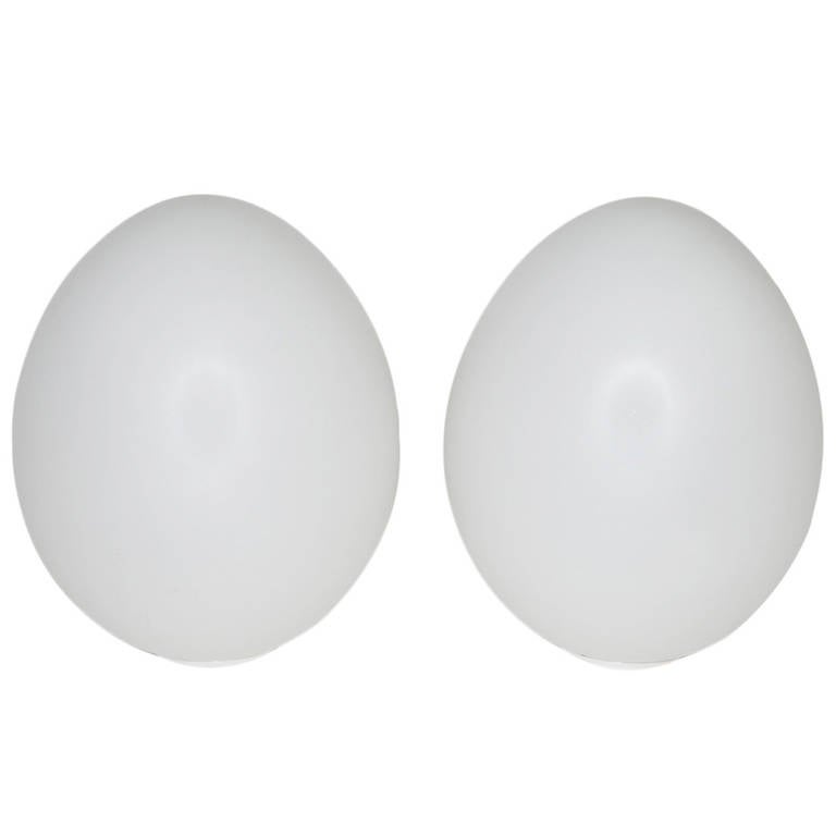 Egg Shaped Table pair of large italian glass 'egg' shaped table lamps for sale at Egg Shaped Table pair of large italian glass 'egg' shaped table lamps for sale at