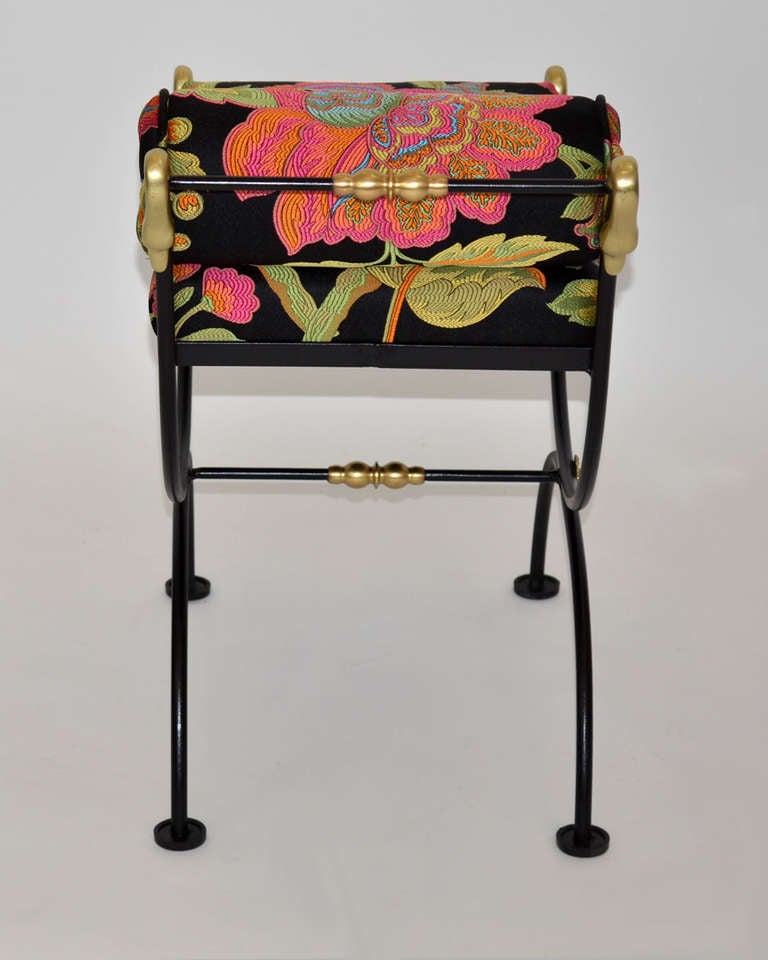 Mid-20th Century French Swan Bench in Fine Embroidered Silk