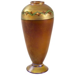 Vase « Tel El Amarna » de Tiffany Studios New York avec piédestal en verre