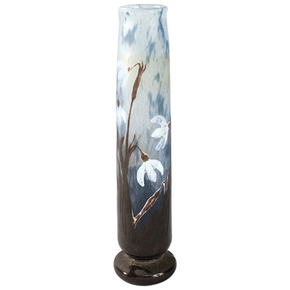 Daum Nancy French Art Nouveau “Snow Drop” Vase For Sale