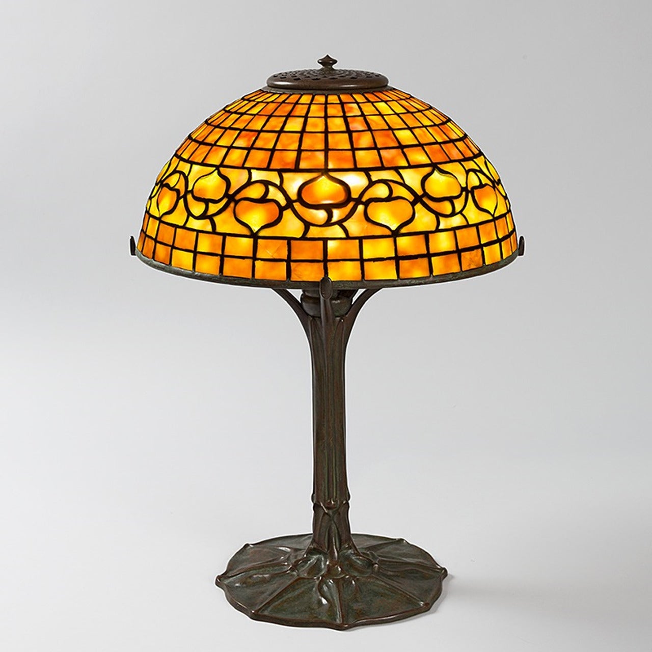 Tiffany Studios "Acorn" Table Lamp