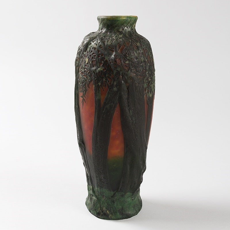 Art Nouveau French cameo glass vase by Daum