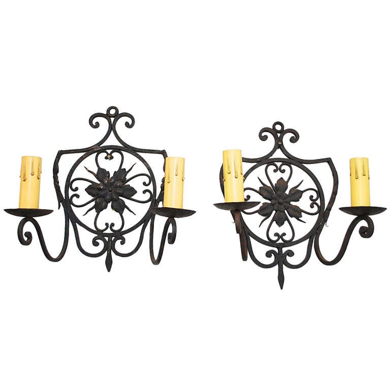 Antique Pair of French 1920 Wrought Iron Sconces For Sale