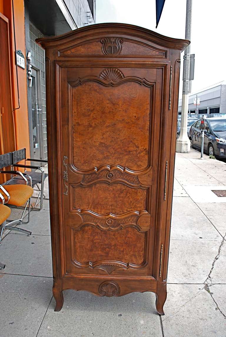 A beautiful and elegant French bonnetiere, the shelves are adjustable, the height is perfect, this bonnetiere could go almost anywhere