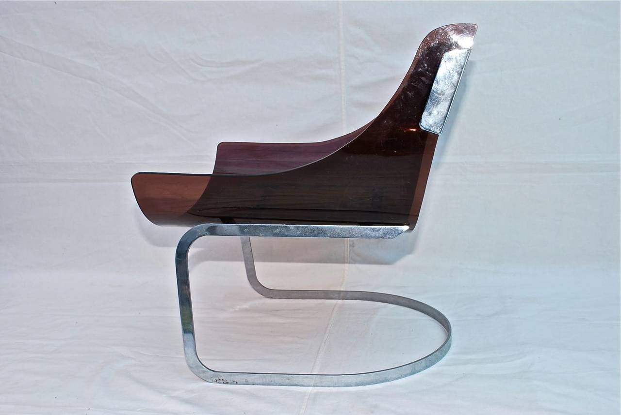 Mid-Century Modern Elegant Pair of French 1970 Lounge Chairs