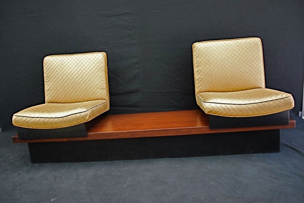 Antique  adjustable sofa  by Milo Baughman In Good Condition In Los Angeles, CA