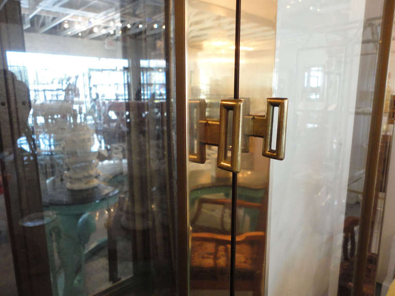 Pair of Brass Mastercraft Vitrines In Good Condition In West Palm Beach, FL