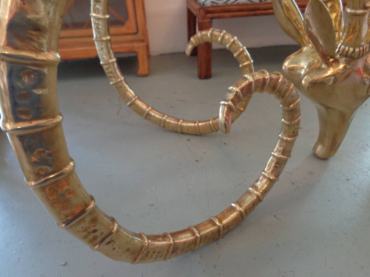 Brass Rams Head Dining Table In Good Condition For Sale In West Palm Beach, FL