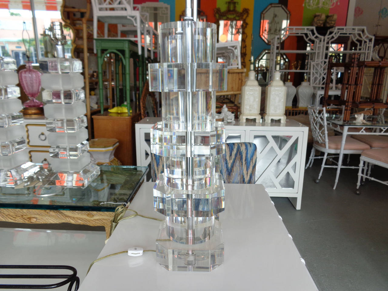 Pair of Thick Lucite Stack Lamps In Good Condition In West Palm Beach, FL