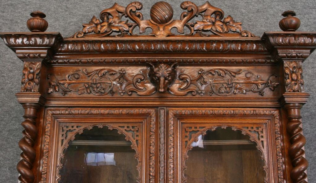 Antique French Carved Hunting Buffet Double Twist For Sale 2
