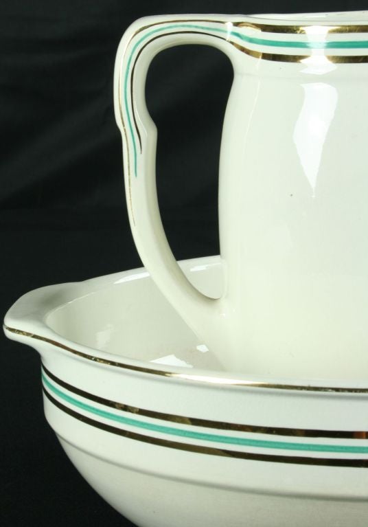 Vintage Art Deco Vanity Pitcher Bowl Set Nimy Green For Sale 3