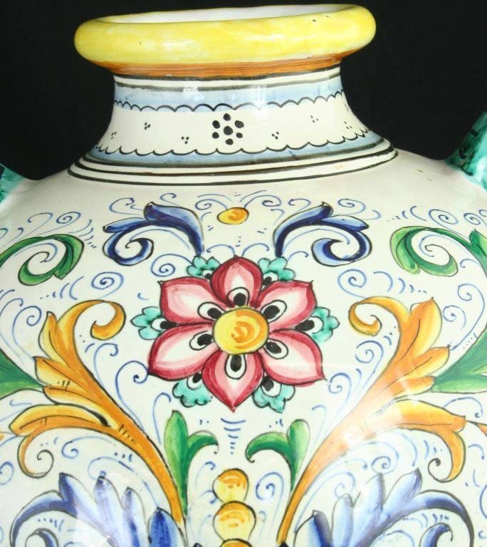 A Large hand-painted Italian Majolica two-handled Vase Jar Jug in Ricco Deruta Style