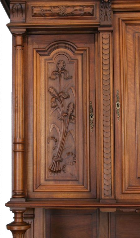 Antique French Renaissance Buffet Carved Irises For Sale 3