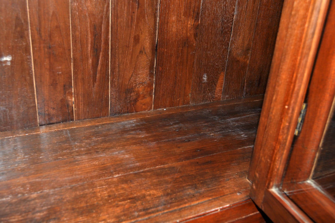 British Colonial Bookcase with Six Shelves 2