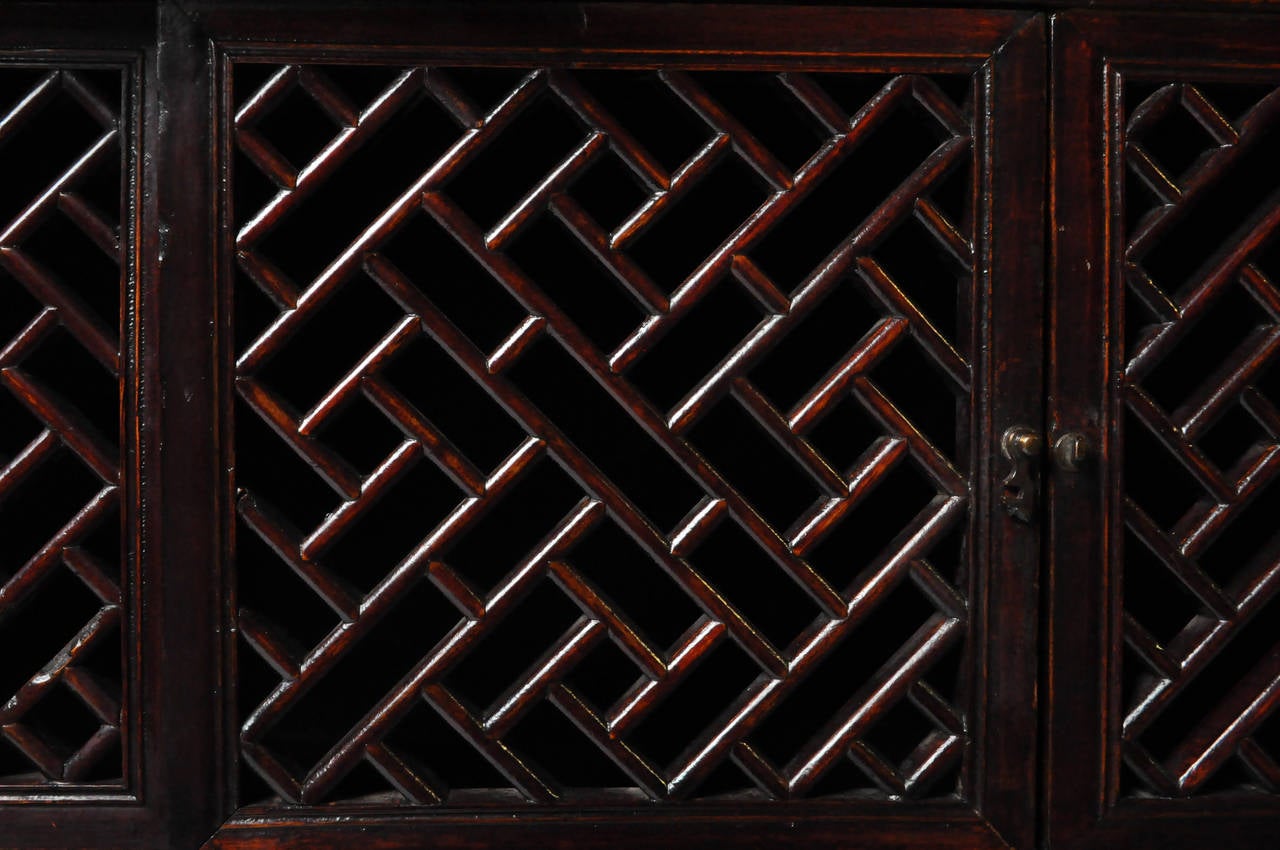 Mid-19th Century Ox Blood Lacquered Cabinet with Lattice Doors 1