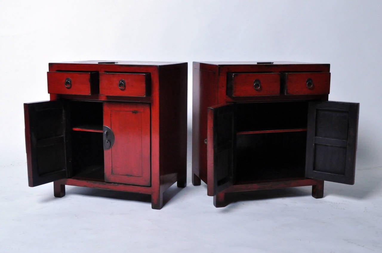 A Red Lacquered, Chinese Bedside Chest In Excellent Condition In Chicago, IL