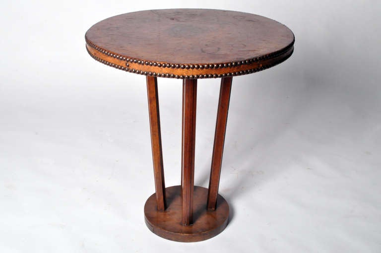 French A Round Table with Leather Top