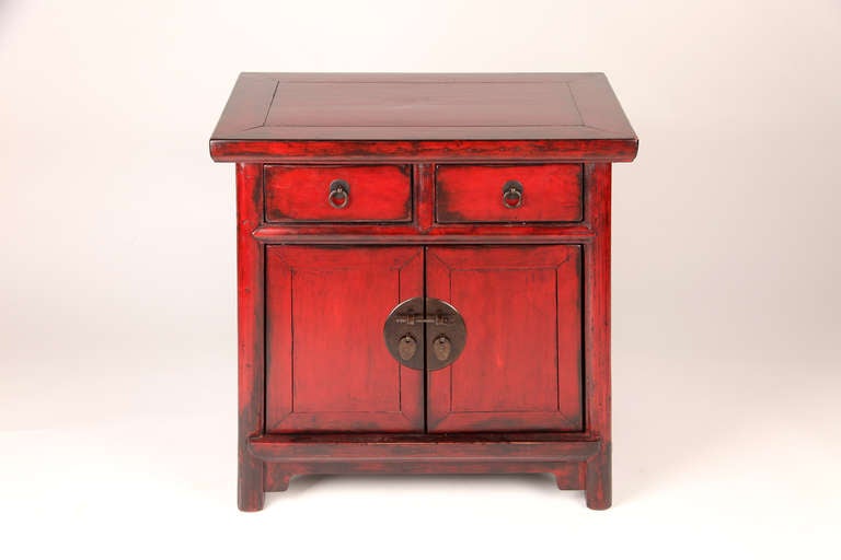 Chinese Pair of 19th Century Tapered Bedside Chest with Round Post