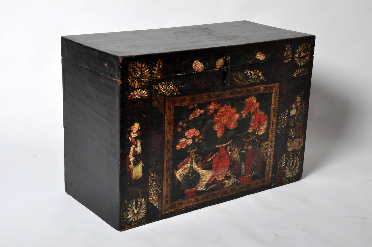 Chinese Painted Wedding Trunk In Excellent Condition In Chicago, IL