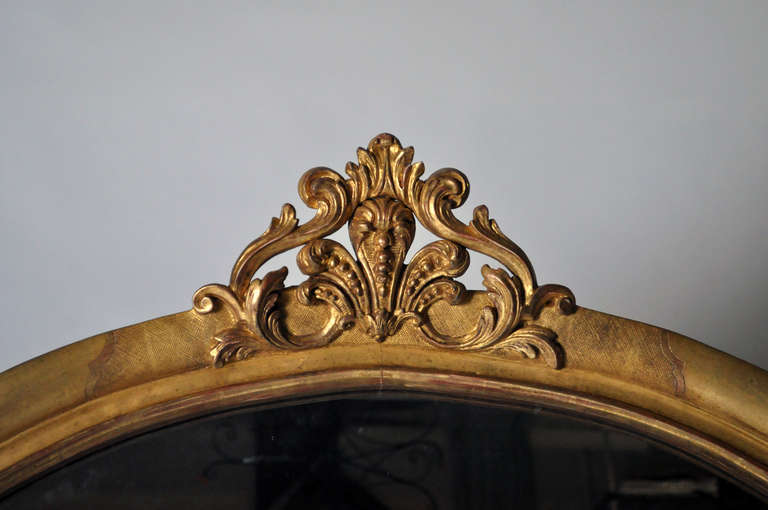 19th Century Carved Gold Leaf Mirror In Excellent Condition In Chicago, IL