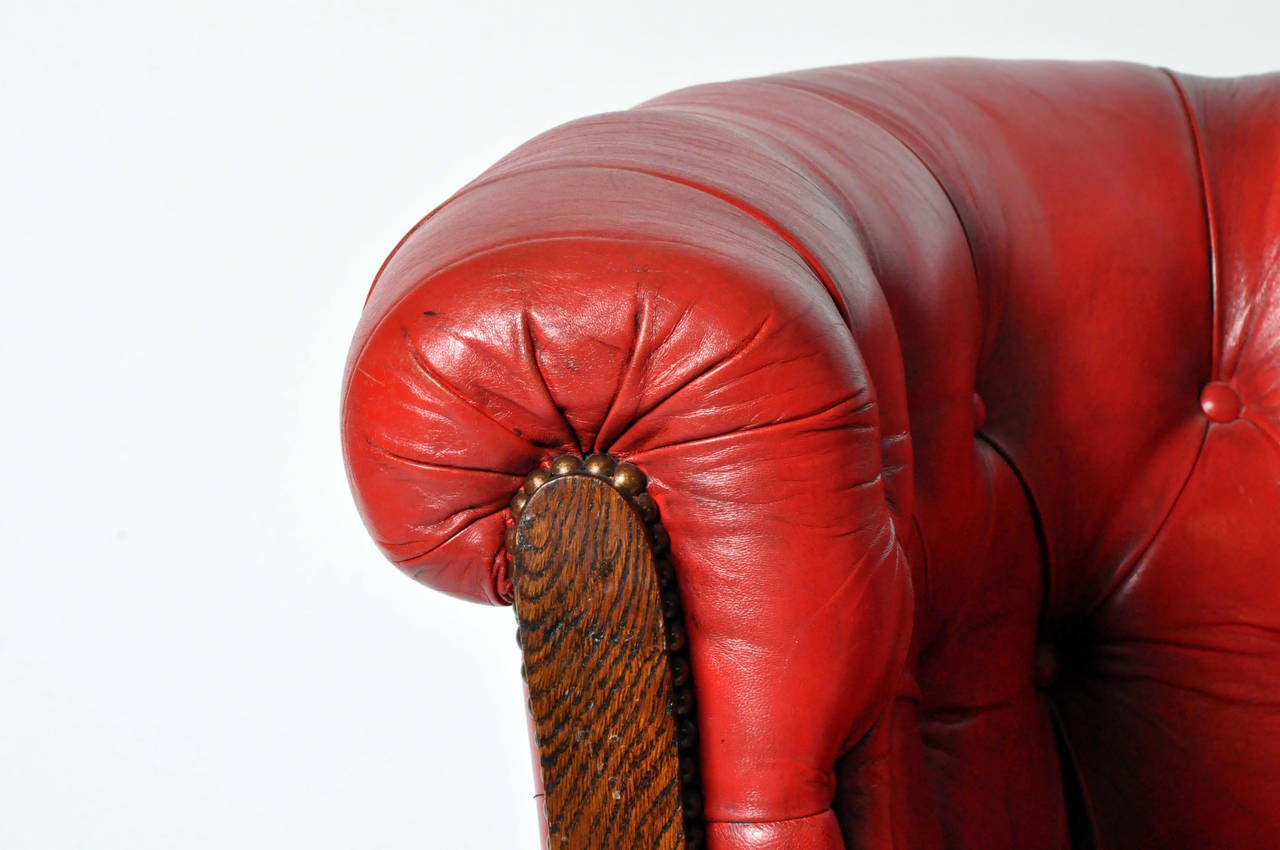 Vintage Tufted Red Leather Chair In Excellent Condition In Chicago, IL