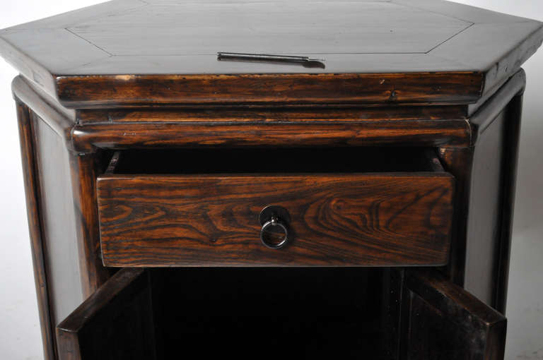 19th Century Hexagonal Side Chest In Excellent Condition In Chicago, IL