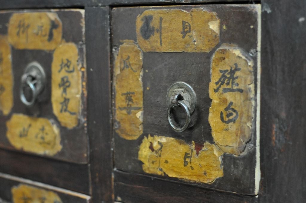 19th Century Chinese Medicine Cabinet with Display Section In Excellent Condition In Chicago, IL