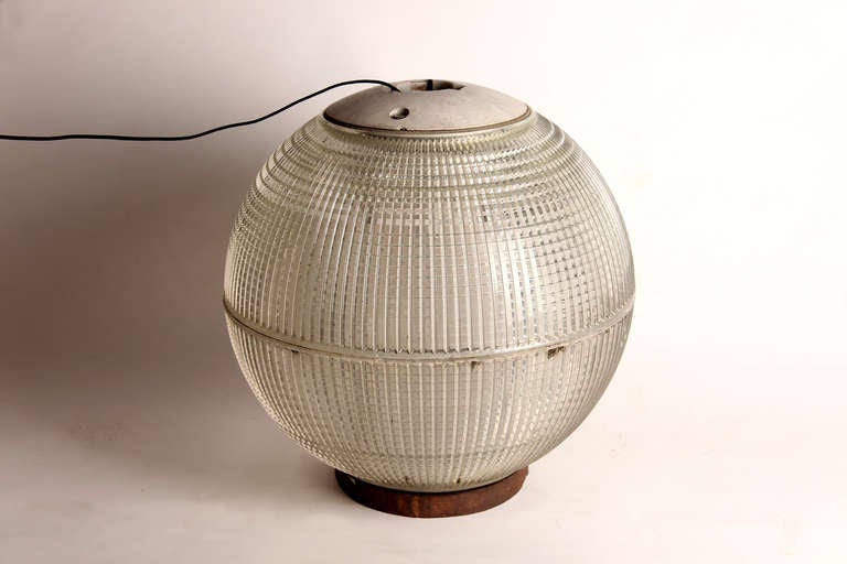 Round Glass Street Lamp