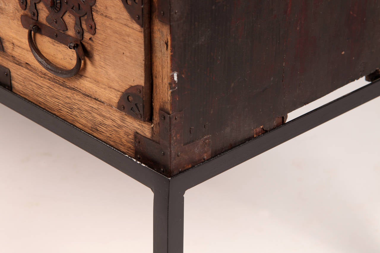 Pair of 19th Century Tansu Chests with Fan Shaped Hardware 3