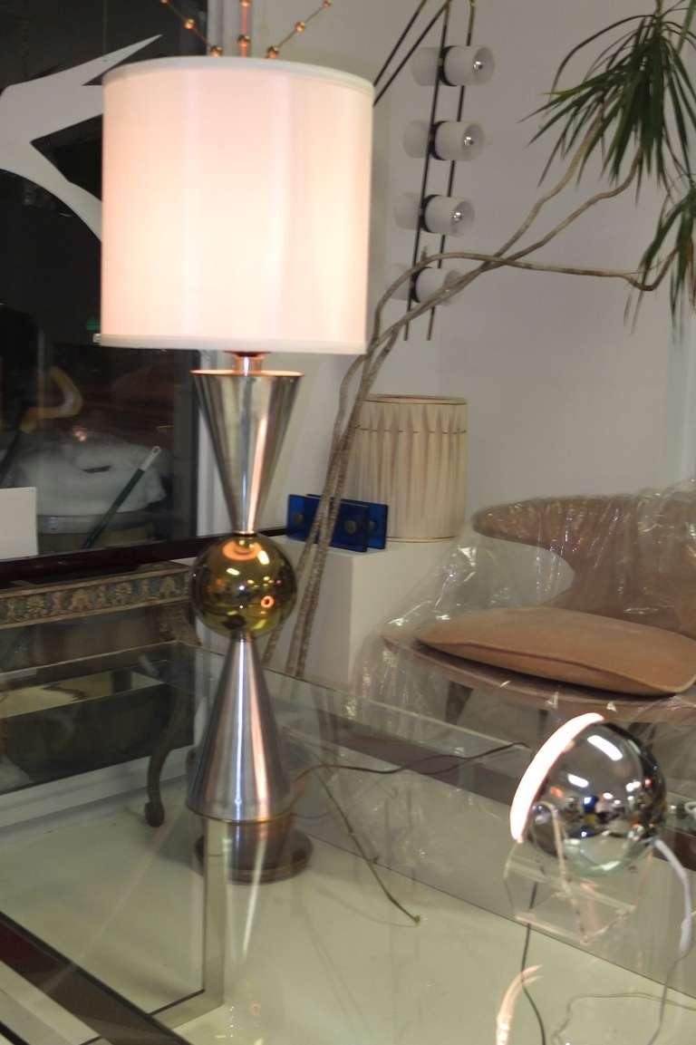 Brass Atomic Double Cone & Ball Table Lamp For Sale