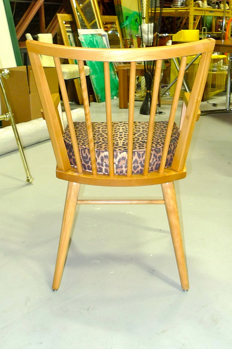 Four ModernMates Windsor Chairs by Leslie Diamond for Conant Ball In Good Condition For Sale In Hanover, MA