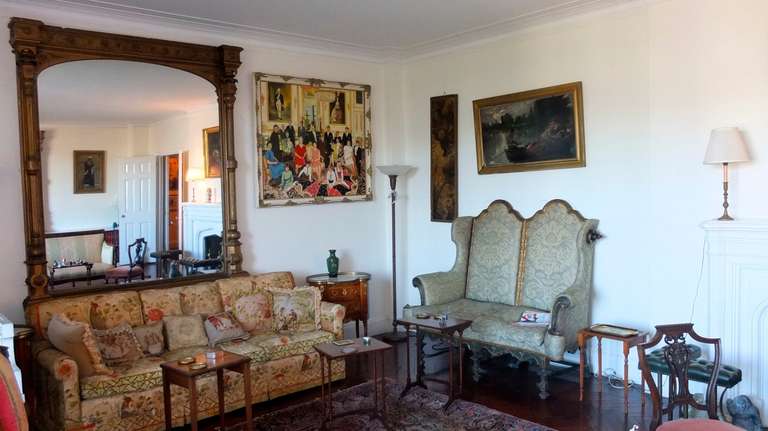 Divano gotico Fortuny di Duke of Leeds in vendita 3