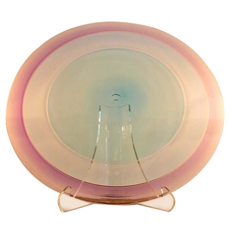 Robin Mix Large Scale Mouth-Blown Lavender Glass Charger