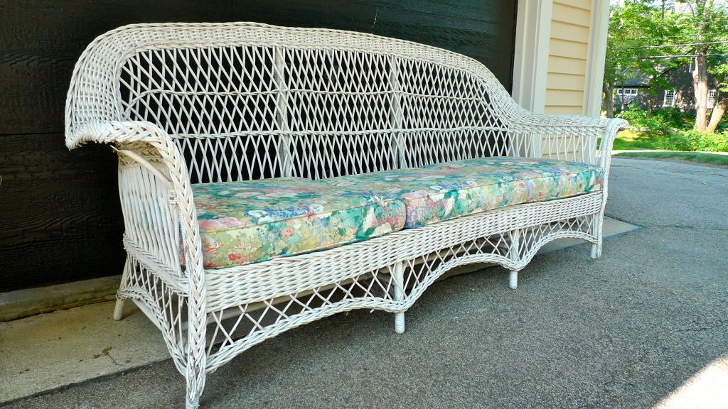 Antique Wicker Sofa 3